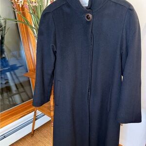 Elegant Vintage Laura Winston Black Women's Wool Coat